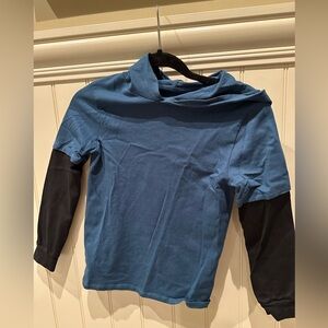 JUST KIDDING Boys Medium Size 8/10 Long Sleeve Blue & Black Hooded Shirt